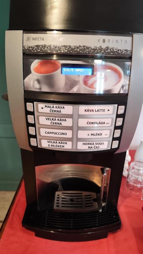 Hotel Stara Skola Mezná Zewnętrze zdjęcie